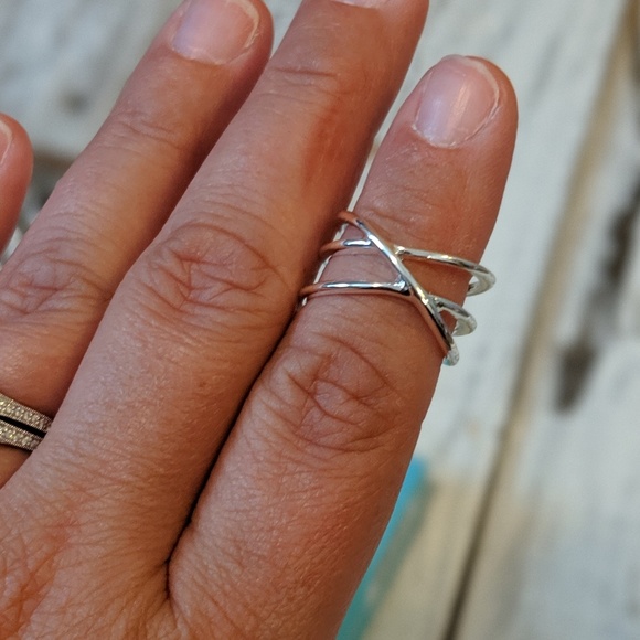 Premier Designs Serene ring size 7 NWT - Picture 2 of 5